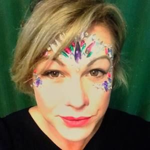 Meet your Posher, Sarah-jane